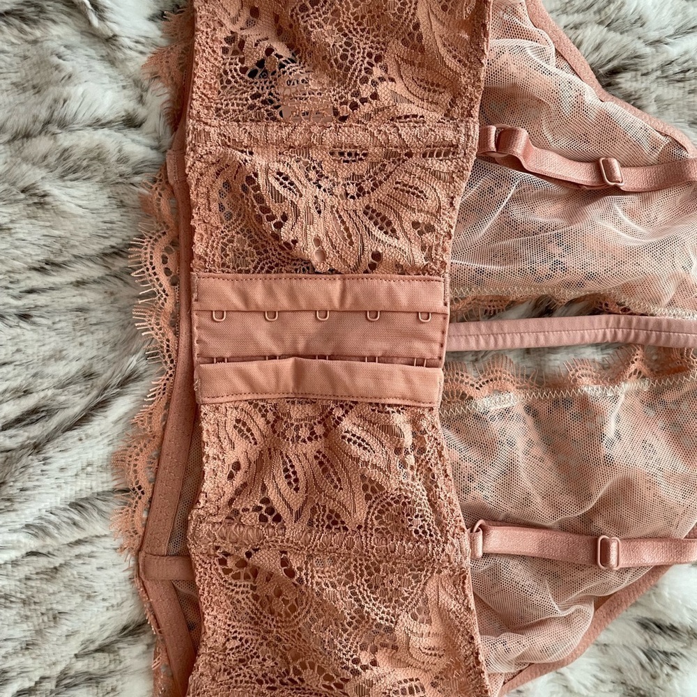 Victoria’s Secret Very Sexy Plunge Bra 34C Panty M NWT 🆕 Lingerie Set 🩷🩷 - Picture 10 of 16